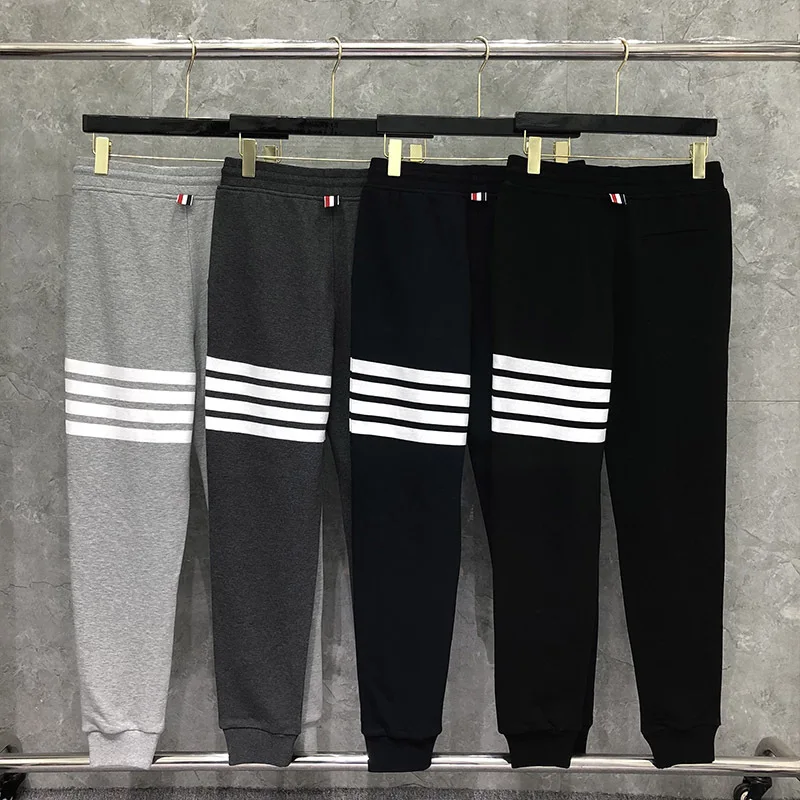 TB THOM Mens High Waisted Baggy Sweatpants Comfy Cotton High Waist Jogger Pants Y2k Trendy Lounge Trousers with Pockets
TB THOM Mens High Waisted Baggy Sweatpants Comfy Cotton High Waist Jogger Pants Y2k Trendy Lounge Trousers with Pockets