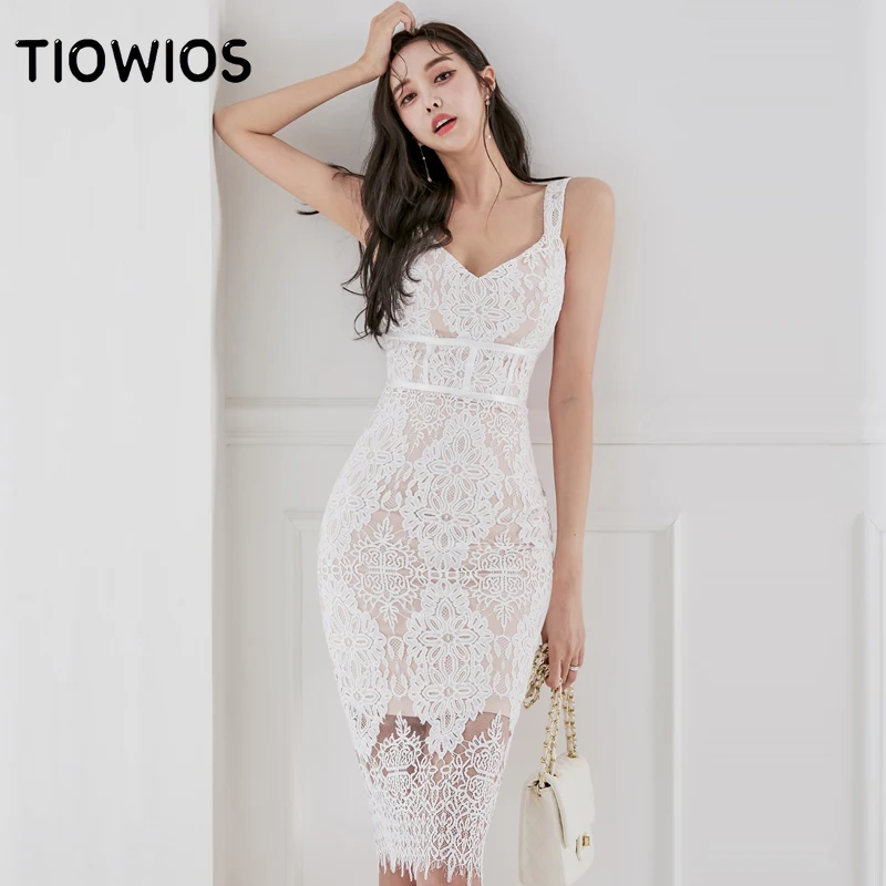 TIOWIOS 2022 New Korean Version Temperament Slim V-neck Skirt With Shoulder Straps Fashion Waist Lace Hip Dress
TIOWIOS 2022 New Korean Version Temperament Slim V-neck Skirt With Shoulder Straps Fashion Waist Lace Hip Dress