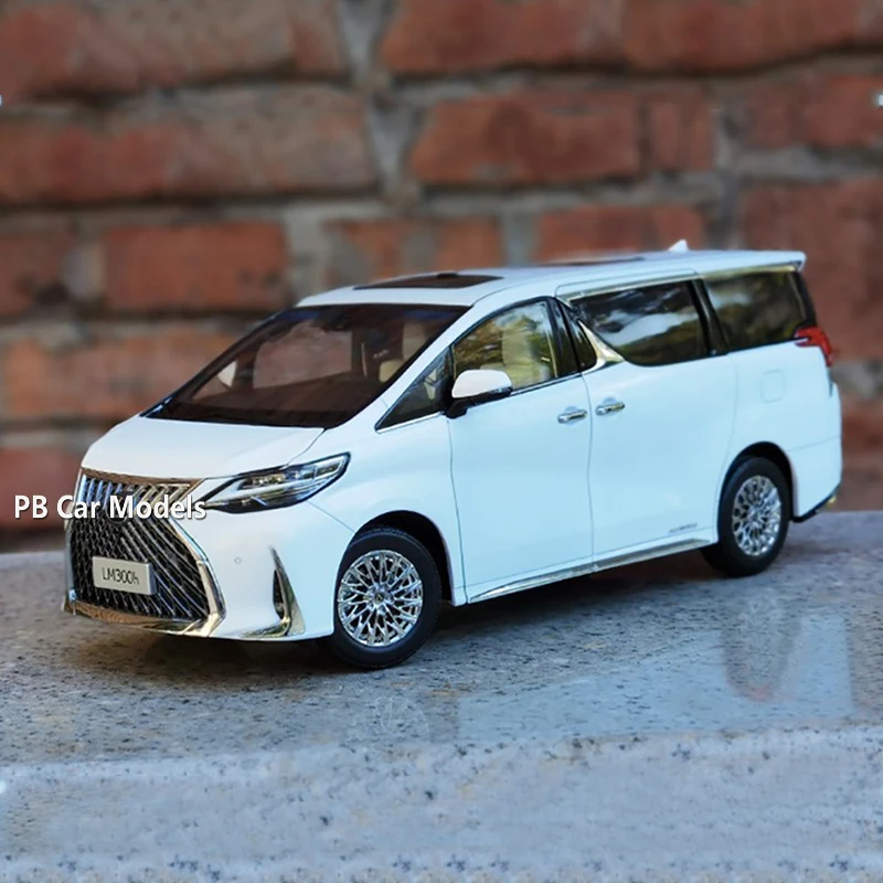 KYOSHO 1/18 LM300H nanny car simulation alloy car model gift collection ornaments
KYOSHO 1/18 LM300H nanny car simulation alloy car model gift collection ornaments