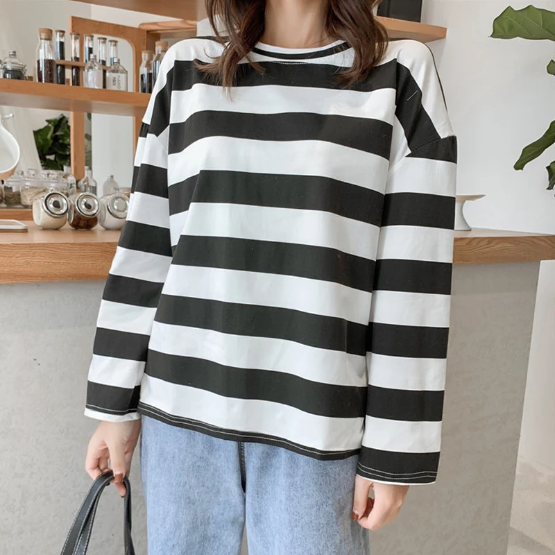 Spring Autumn T-shirt For Women Striped Long Sleeve O-neck T-shirts Korean Casual Large Size T Shirt Female Black Tops
Spring Autumn T-shirt For Women Striped Long Sleeve O-neck T-shirts Korean Casual Large Size T Shirt Female Black Tops