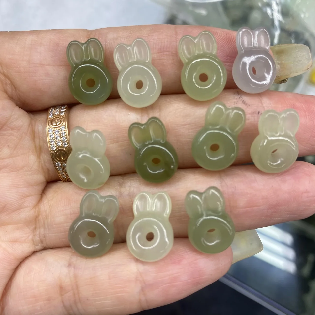 Natural 100% real green hetian jade carve rabbit beads Necklace pendant bracelet accessories jewellery for women men lucky gifts
Natural 100% real green hetian jade carve rabbit beads Necklace pendant bracelet accessories jewellery for women men lucky gifts