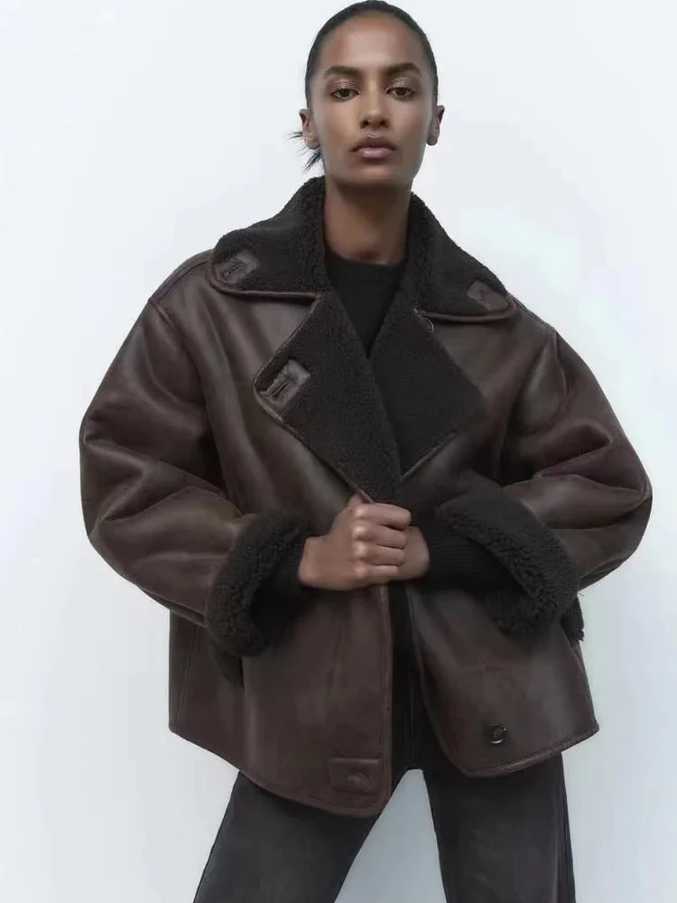 PB&ZA new winter fashion women's clothing fur one loose type thickening warm double jacket
PB&ZA new winter fashion women's clothing fur one loose type thickening warm double jacket