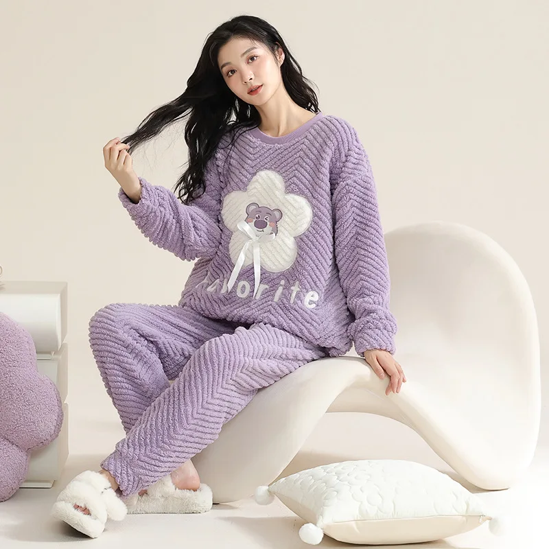 Kawaii Cartoon Animation Toy Story Lotso Pajamas Coral Velvet Pullover Thickened Velvet Home Clothes Cute Casual Suit
Kawaii Cartoon Animation Toy Story Lotso Pajamas Coral Velvet Pullover Thickened Velvet Home Clothes Cute Casual Suit