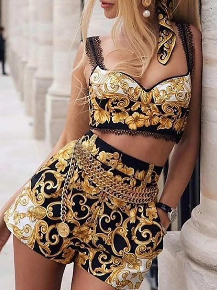 Fashion Print Cami Top Short Sets Summer 2 Piece Outfits for Women Sexy V Neck Thick Strap Crop Tops and High Waist Shorts Set
Fashion Print Cami Top Short Sets Summer 2 Piece Outfits for Women Sexy V Neck Thick Strap Crop Tops and High Waist Shorts Set