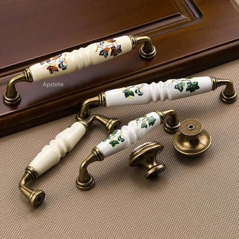 Antique Bronze Ceramic Cabinet Handles Zinc Alloy Drawer Knobs Wardrobe Door Handles Morning Glory European Furniture Handle 
Antique Bronze Ceramic Cabinet Handles Zinc Alloy Drawer Knobs Wardrobe Door Handles Morning Glory European Furniture Handle