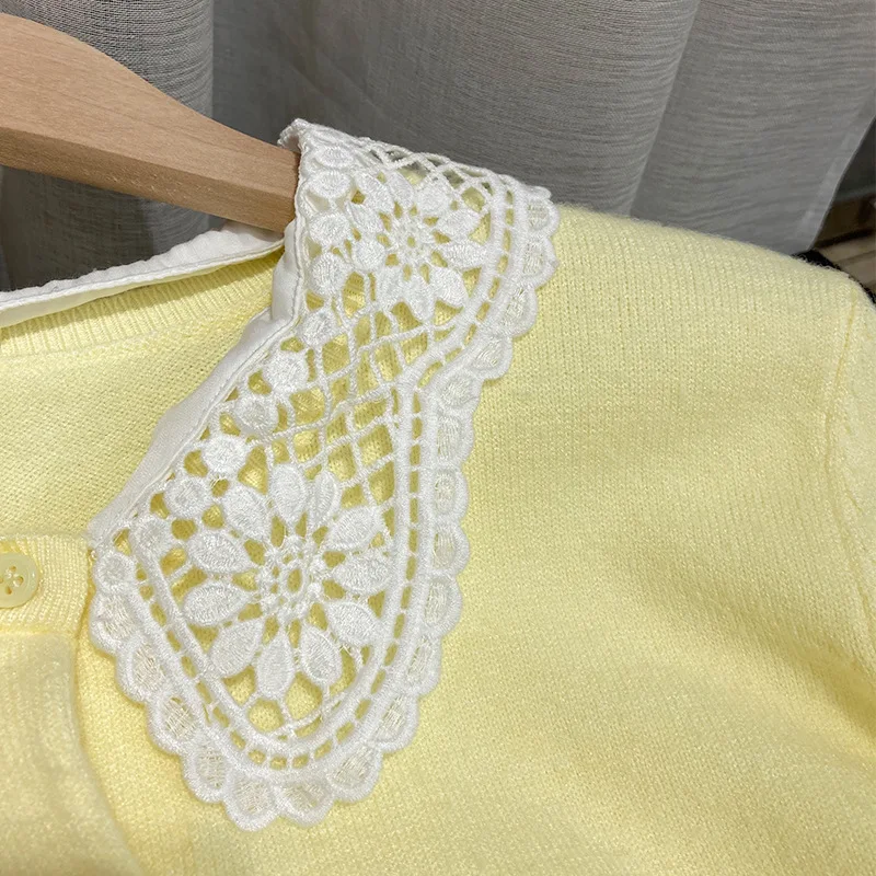 Lace Peter Pan Neck Cardigans For Women Yellow Color Autumn Casual Crop Tops Short Sweater Jumpers
Lace Peter Pan Neck Cardigans For Women Yellow Color Autumn Casual Crop Tops Short Sweater Jumpers