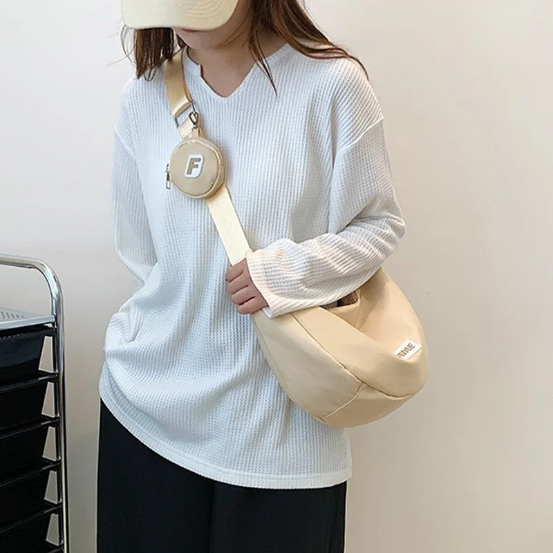 2022 New Crossbody Bag Dumpling Bag Korean High Capacity Nylon Shoulder Bag ins Underarm Bag Female Student
2022 New Crossbody Bag Dumpling Bag Korean High Capacity Nylon Shoulder Bag ins Underarm Bag Female Student