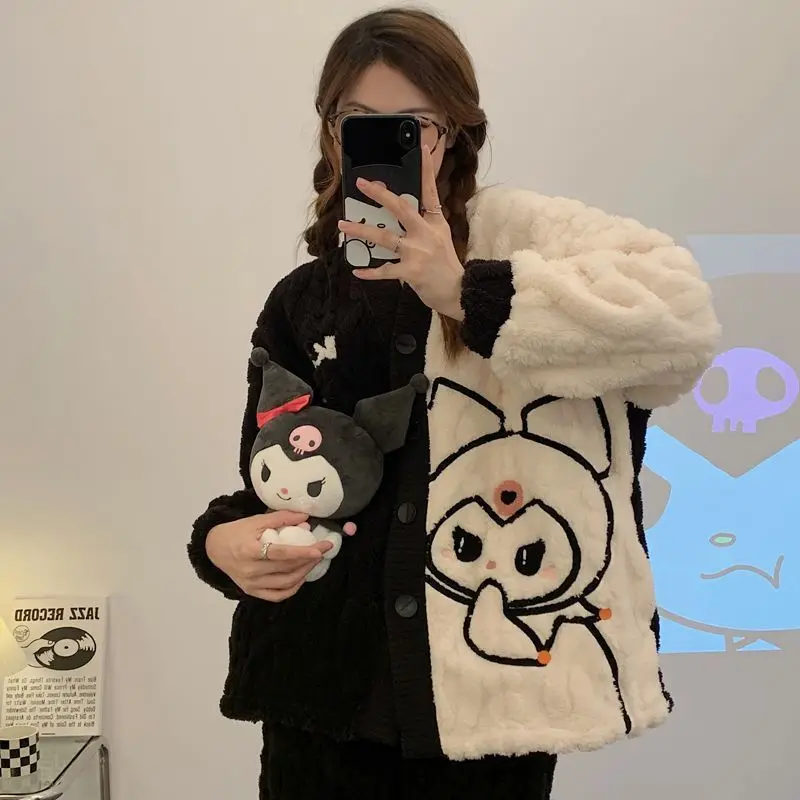 Sanrio Pajamas Kuromi Animation Suit Winter Women's Thickened Warm Loungewear Girls Suit Casual Soft Fall Women's Padded Pajamas
Sanrio Pajamas Kuromi Animation Suit Winter Women's Thickened Warm Loungewear Girls Suit Casual Soft Fall Women's Padded Pajamas
