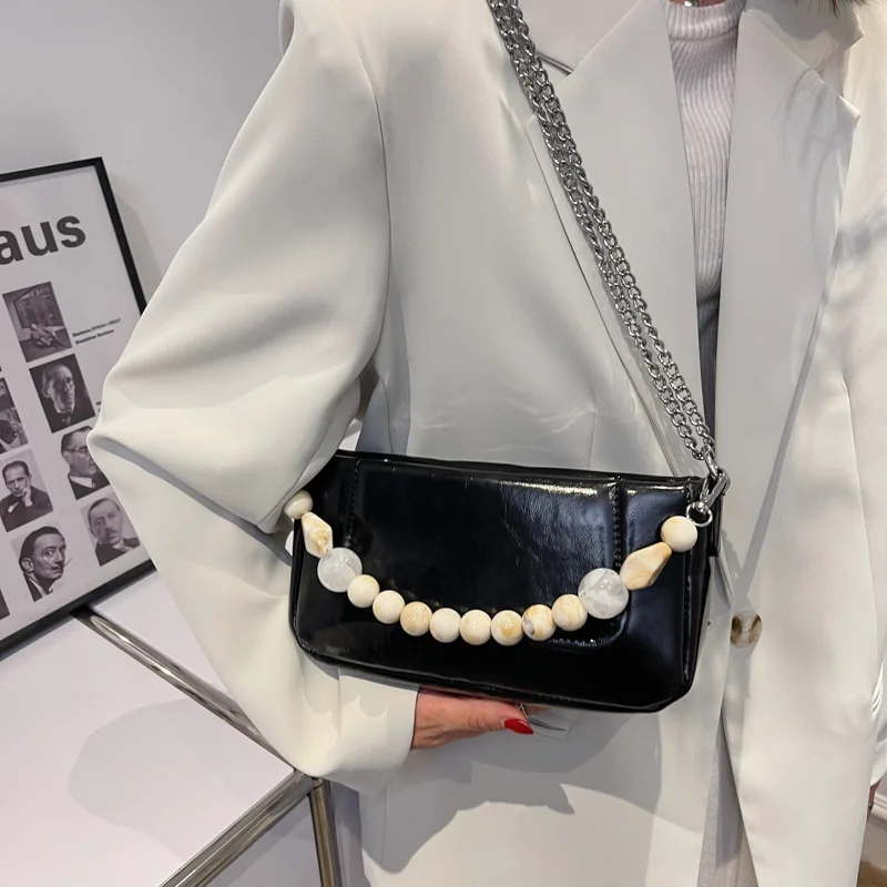 Women's Beaded Chain Crossbody Bag Lady Cute Personality Shoulder Bags for Women Designer Luxury Satchel Purses and Handbags
Women's Beaded Chain Crossbody Bag Lady Cute Personality Shoulder Bags for Women Designer Luxury Satchel Purses and Handbags