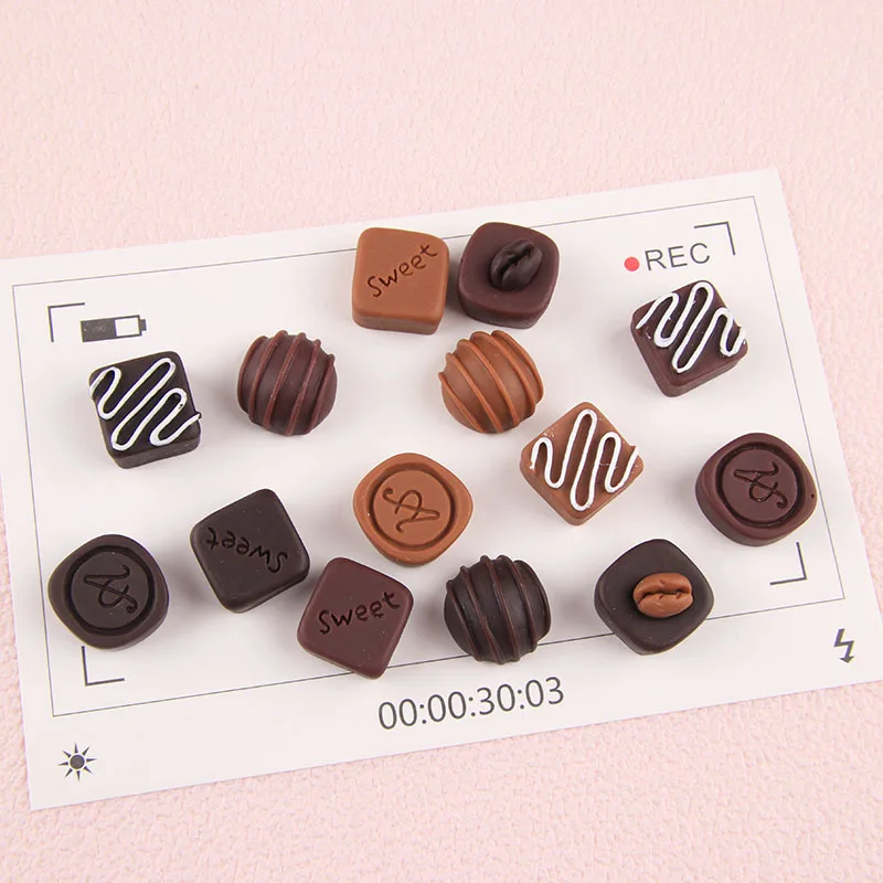 Миниатюрные шоколадные конфеты из смолы, 10 шт.
Миниатюрные шоколадные конфеты из смолы, 10 шт.