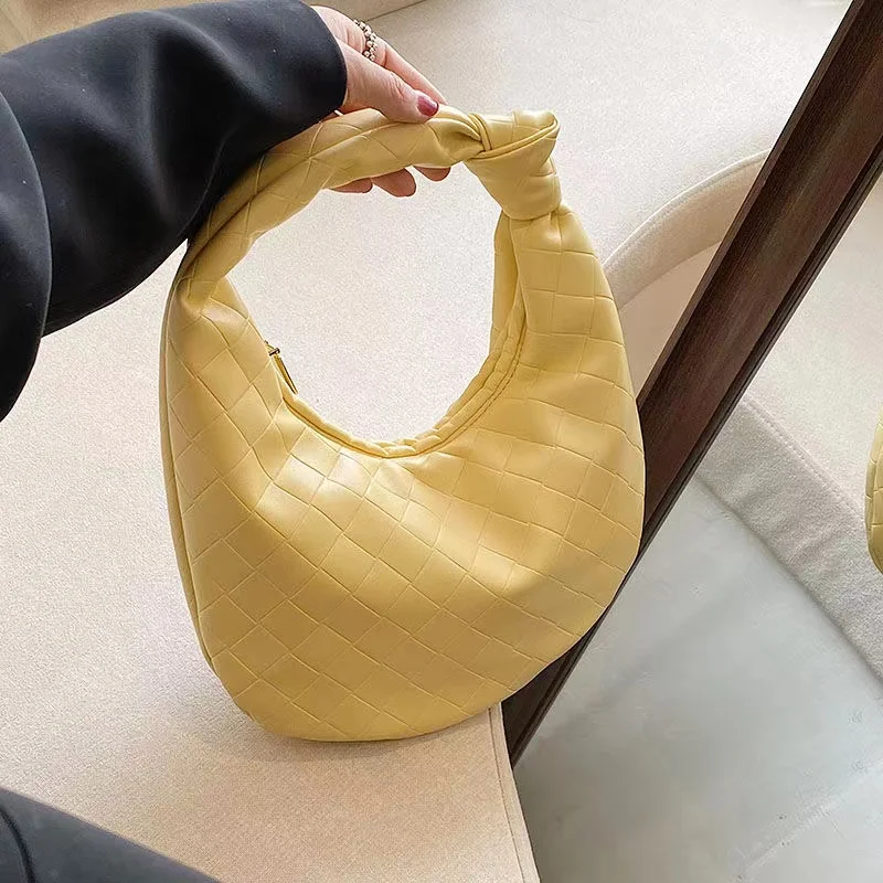 Модная роскошная женская сумка из искусственной кожи, сумки на плечо для женщин, брендовые сумки через плечо, летний кошелек для женщин, тре...
Модная роскошная женская сумка из искусственной кожи, сумки на плечо для женщин, брендовые сумки через плечо, летний кошелек для женщин, тре...