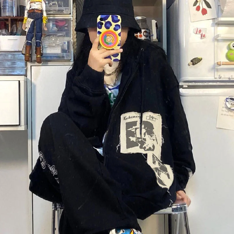 Y2K Hoodie Zip-Up Sweatshirt Vintage Stickers Jacket Loose Long Sleeve Pockets Streetwear Hip Hop Fashion Men Women Coat
Y2K Hoodie Zip-Up Sweatshirt Vintage Stickers Jacket Loose Long Sleeve Pockets Streetwear Hip Hop Fashion Men Women Coat