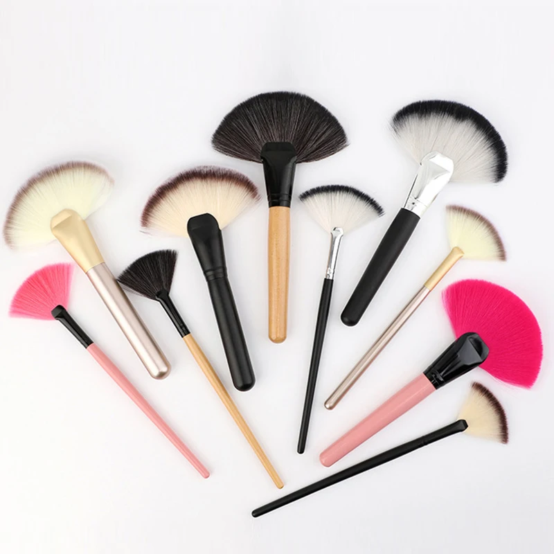 2022 Persian Hair Single Fan-shaped Makeup Brush Large Loose Powder Brush Small Highlight Brightening Powder Brush Makeup Tool
2022 Persian Hair Single Fan-shaped Makeup Brush Large Loose Powder Brush Small Highlight Brightening Powder Brush Makeup Tool