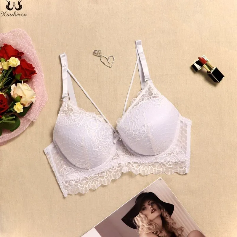 Xiushiren French Ultra-thin Underwear Sexy Lace Plus Size Hollow Women Bra Pure White D E Cup Brassiere Temptation Bralette
Xiushiren French Ultra-thin Underwear Sexy Lace Plus Size Hollow Women Bra Pure White D E Cup Brassiere Temptation Bralette