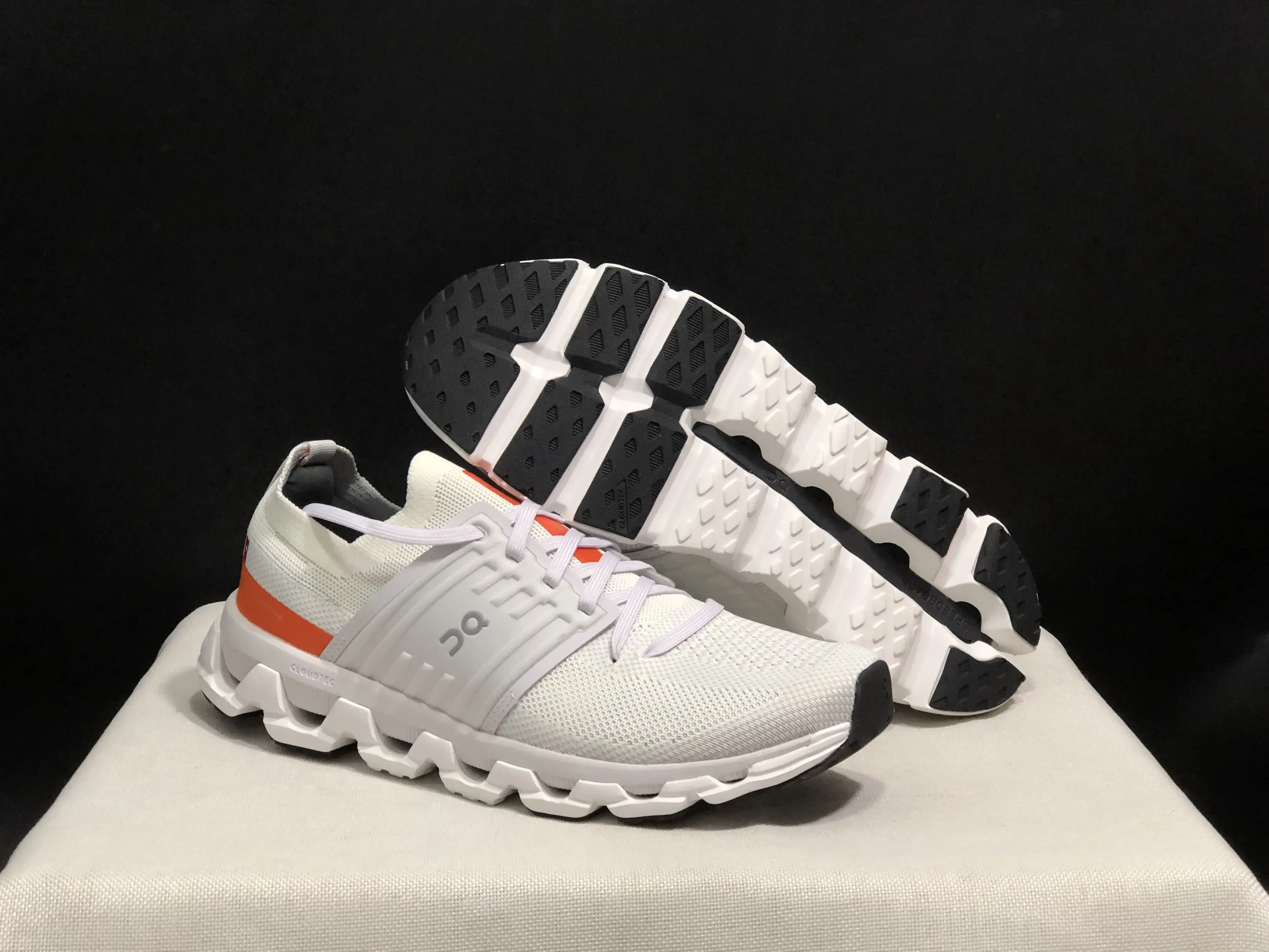 Original New On Cloudswift 3 Sport Women Men Running Shoes Breathable Anti Slip Cushioning Road Sport Lifestyle Outdoor Sneakers
Original New On Cloudswift 3 Sport Women Men Running Shoes Breathable Anti Slip Cushioning Road Sport Lifestyle Outdoor Sneakers
