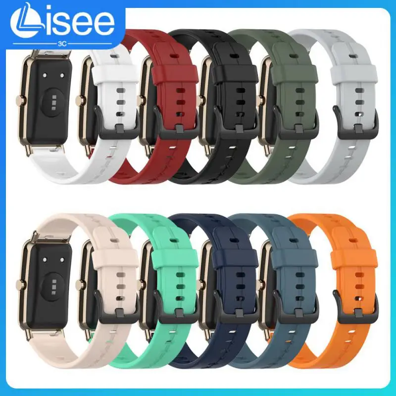 Waterproof Sports Wristband Replacement Soft Watch Wristband Comfortable Sports Bracelet Watch Accessories Sweatproof
Waterproof Sports Wristband Replacement Soft Watch Wristband Comfortable Sports Bracelet Watch Accessories Sweatproof