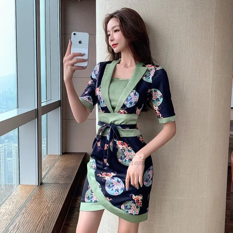 2022 japanese kimono yukata women half sleeve haori erotic lingerie kimonos dress with obi deep v neck clubwear yukata dress
2022 japanese kimono yukata women half sleeve haori erotic lingerie kimonos dress with obi deep v neck clubwear yukata dress