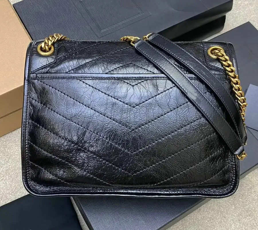 Top Original Genuine Leather Fashion Classic Luxury Designer Women's Medium Black Handbag Messenger Bag Crossbody Bags
Top Original Genuine Leather Fashion Classic Luxury Designer Women's Medium Black Handbag Messenger Bag Crossbody Bags