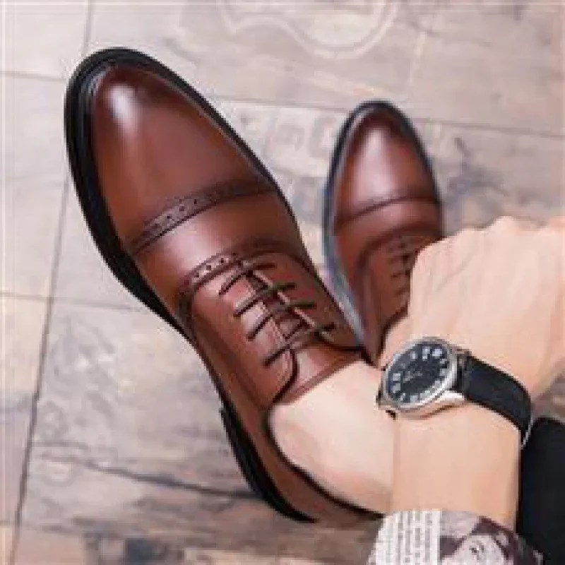 Pointed Leather Shoes Men's Business Casual Formal Wear British Genuine Leather High-Grade Men's Summer Breathable Soft Bottom W 
Pointed Leather Shoes Men's Business Casual Formal Wear British Genuine Leather High-Grade Men's Summer Breathable Soft Bottom W
