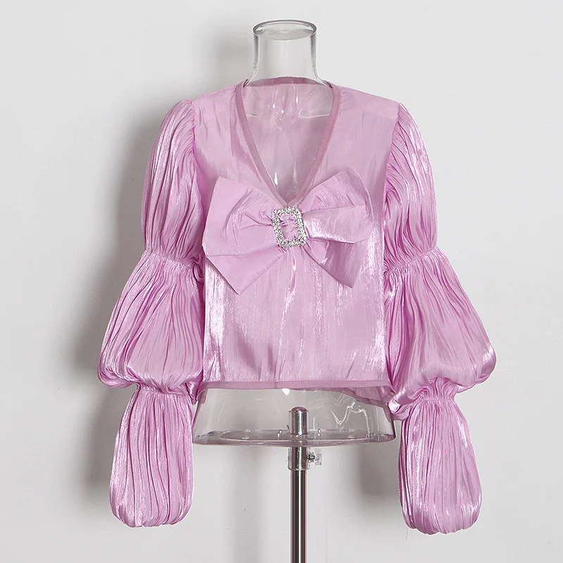 Patchwork Bowknot Fold Pleated Shirt For Women V Neck Lantern Sleeve Solid Minimalist Blouses Female Fashion New
Patchwork Bowknot Fold Pleated Shirt For Women V Neck Lantern Sleeve Solid Minimalist Blouses Female Fashion New