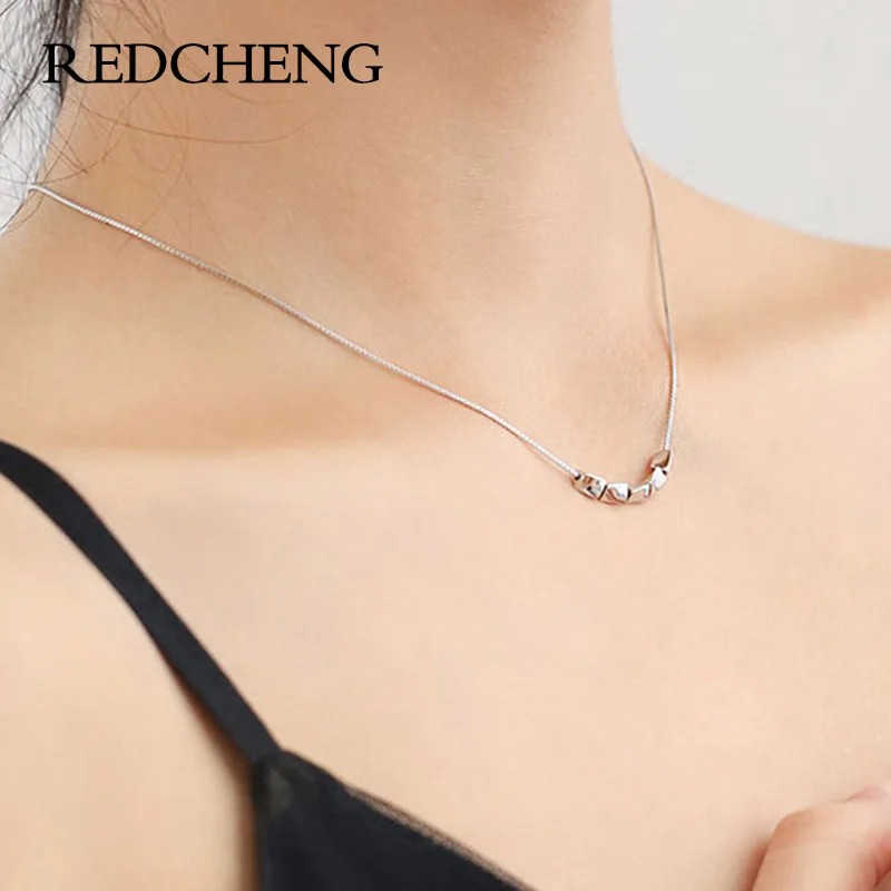 Женское винтажное ожерелье REDCHENG из серебра 925 пробы с геометрическим рисунком, маленькая и свежая цепочка до ключиц, корейская бижутерия
Женское винтажное ожерелье REDCHENG из серебра 925 пробы с геометрическим рисунком, маленькая и свежая цепочка до ключиц, корейская бижутерия