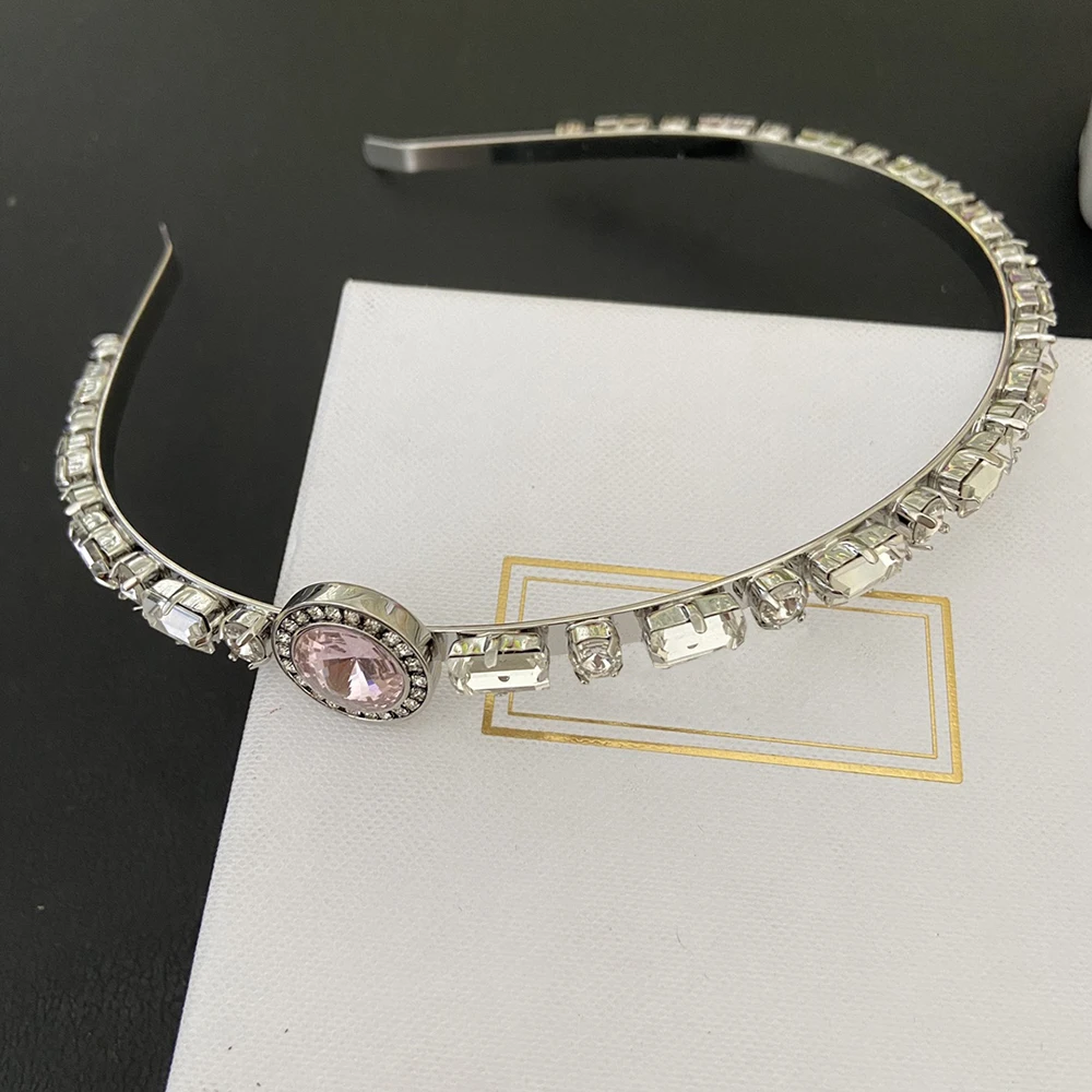Chevalier d'Eon Luxury Fashion Woman Diamonds Round Gemstone Hairband Retro French Headdress Hair Accessories For Women
Chevalier d'Eon Luxury Fashion Woman Diamonds Round Gemstone Hairband Retro French Headdress Hair Accessories For Women
