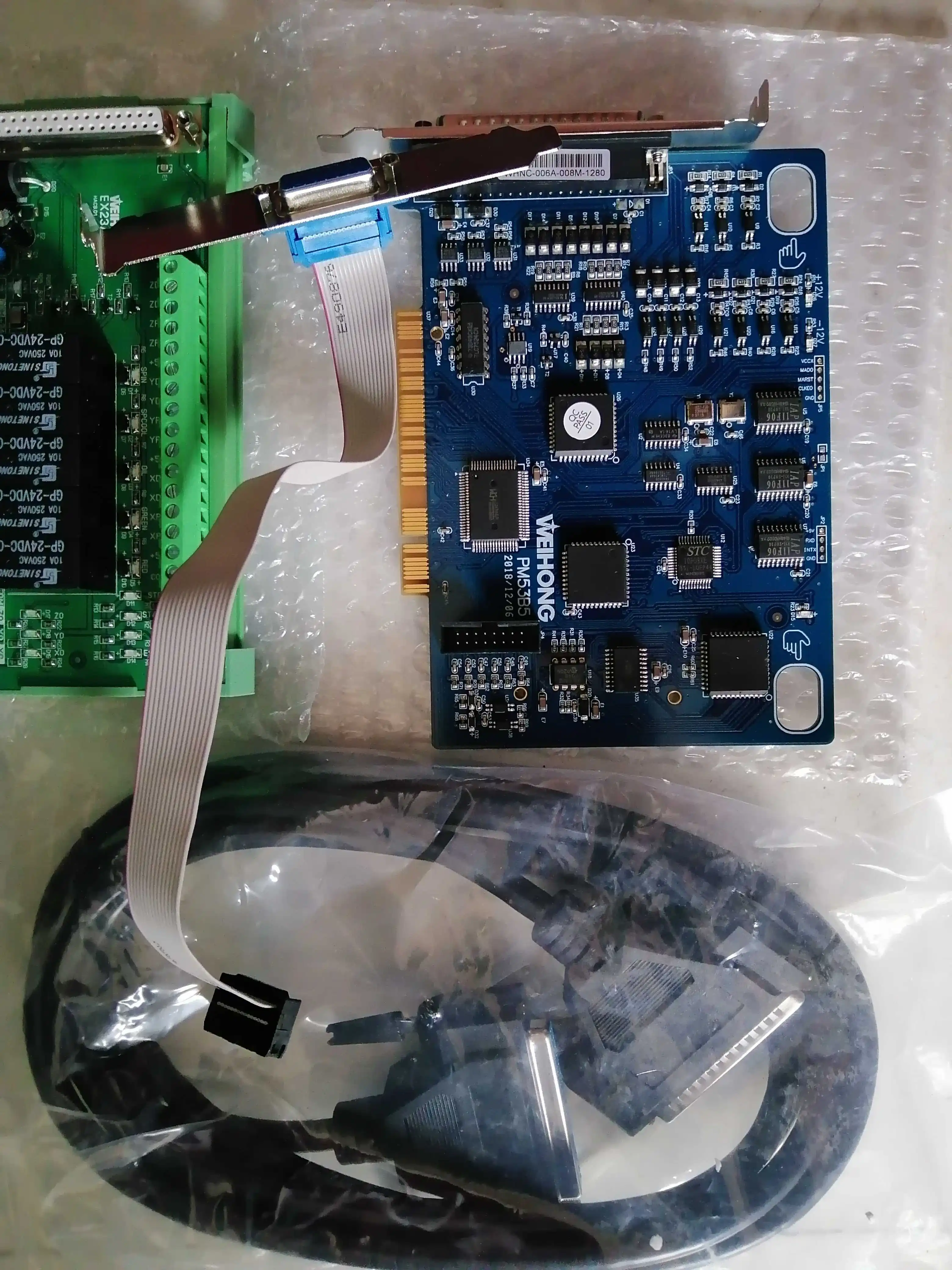 Engraving Machine Three-Axis Control Card Genuine V8 System Weihong Pm53b5 Double/Three/Four Process Wired Hand Wheel 6A Card
Engraving Machine Three-Axis Control Card Genuine V8 System Weihong Pm53b5 Double/Three/Four Process Wired Hand Wheel 6A Card