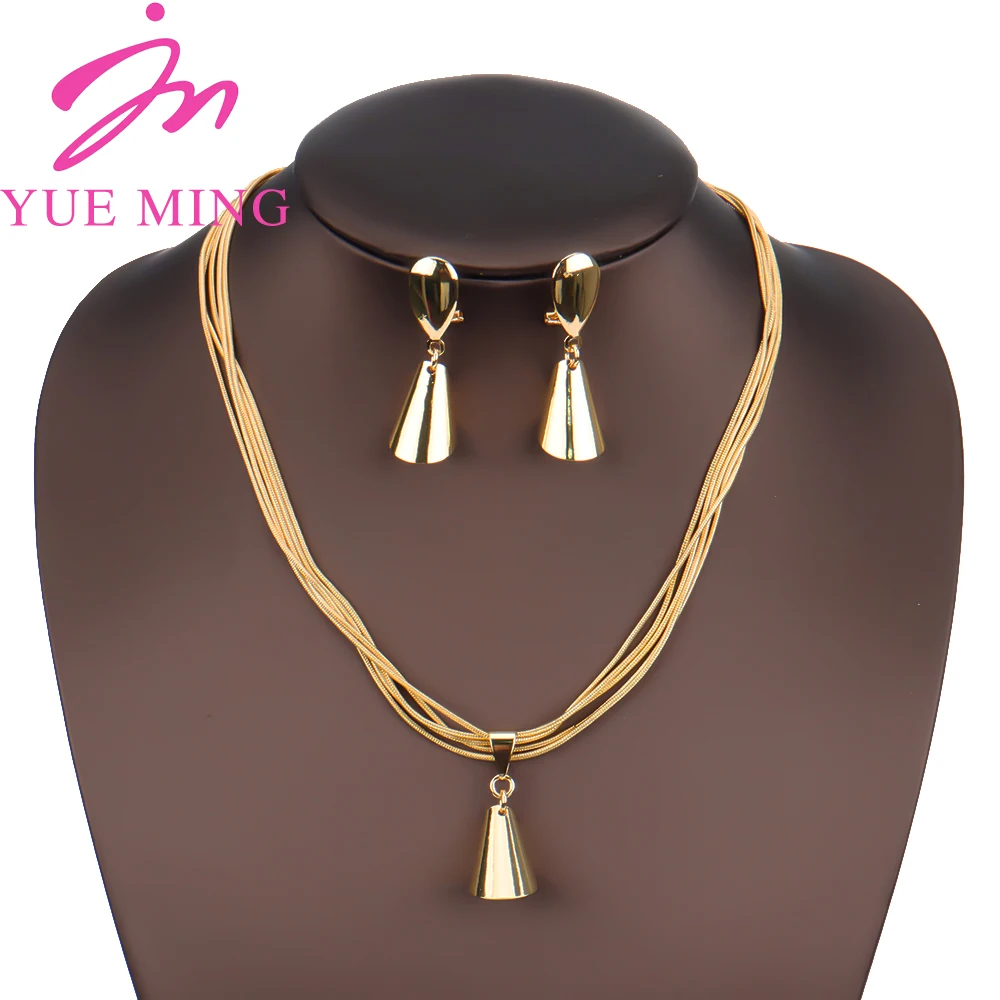 Dubai Gold Plated Jewelry Sets For Women Europe African Jewelry Set Earrings Necklace Daily Wear Party Holiday Wedding Jewelry
Dubai Gold Plated Jewelry Sets For Women Europe African Jewelry Set Earrings Necklace Daily Wear Party Holiday Wedding Jewelry