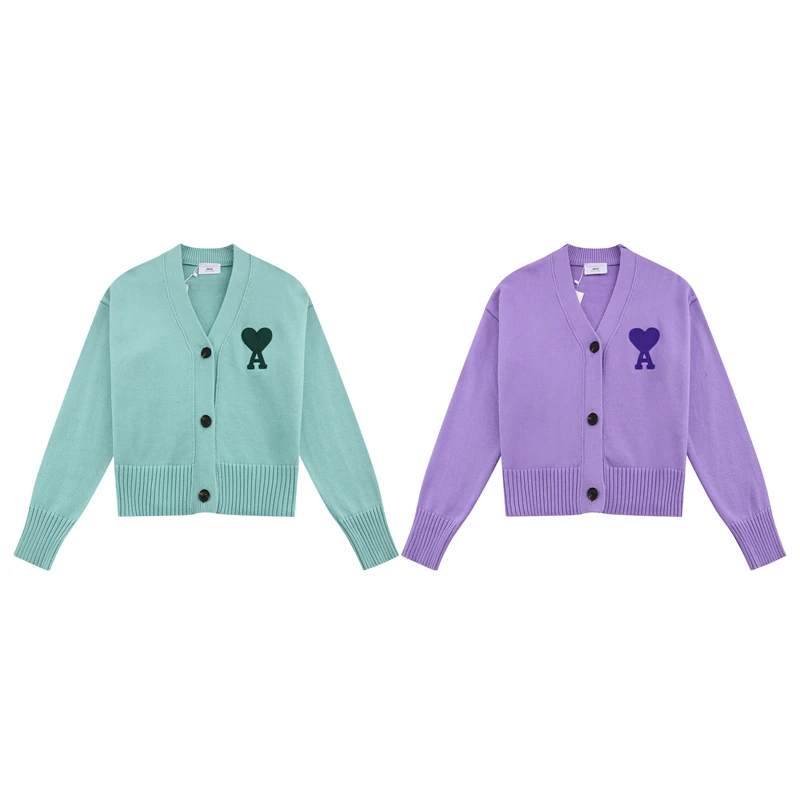 Ami Paris 2022 Classic Embroidered Heart Heart Letter A Wool Knit V-neck Cardigan Star Same Style For Men And Women
Ami Paris 2022 Classic Embroidered Heart Heart Letter A Wool Knit V-neck Cardigan Star Same Style For Men And Women