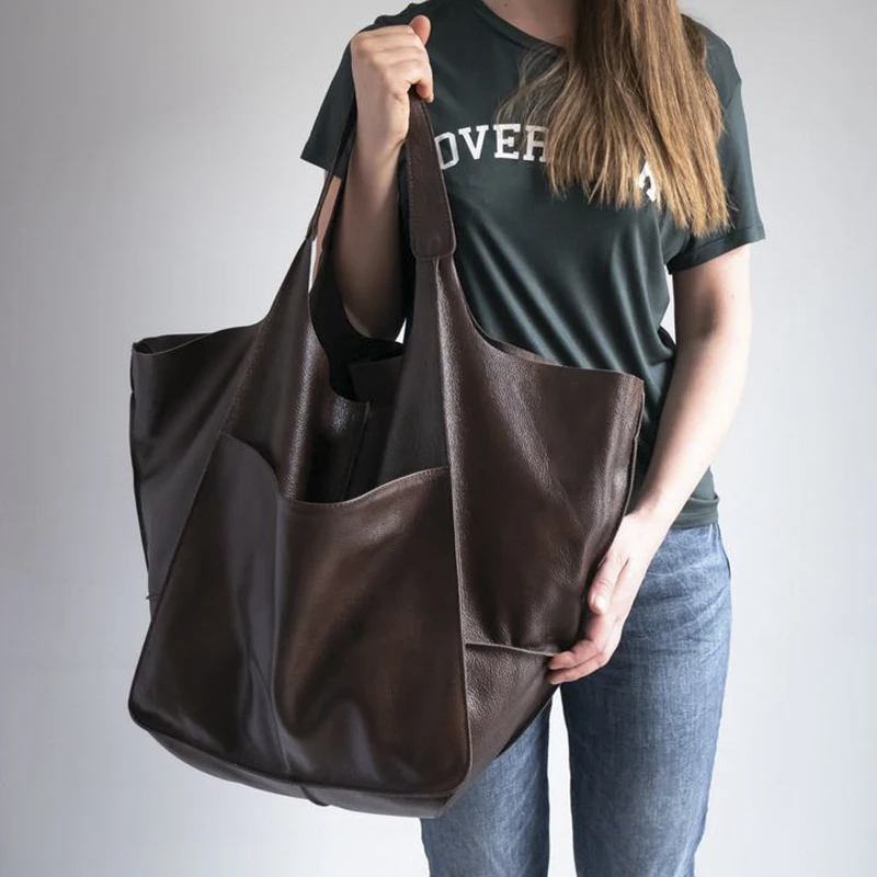Luxury Oversize Tote Women's Bag 2022 New Large Capacity Casual Women Handbag Vintage Soft Leather Shopper Woman Shoulder Bag
Luxury Oversize Tote Women's Bag 2022 New Large Capacity Casual Women Handbag Vintage Soft Leather Shopper Woman Shoulder Bag