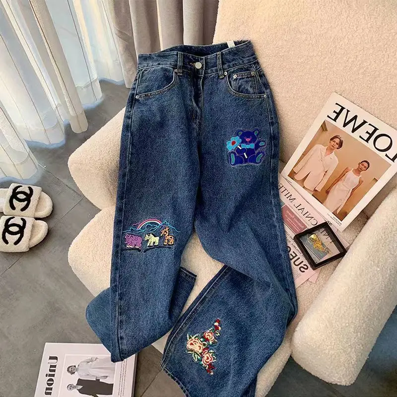 BTFG Autumn New Fashion Ins Style Cute Bear Straight High Waist Jeans Female Loose Niche Retro Slim Wide Leg Pants
BTFG Autumn New Fashion Ins Style Cute Bear Straight High Waist Jeans Female Loose Niche Retro Slim Wide Leg Pants