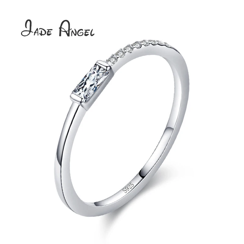 Кольцо женское из серебра 925 пробы с бриллиантами в минималистическом стиле
Кольцо женское из серебра 925 пробы с бриллиантами в минималистическом стиле