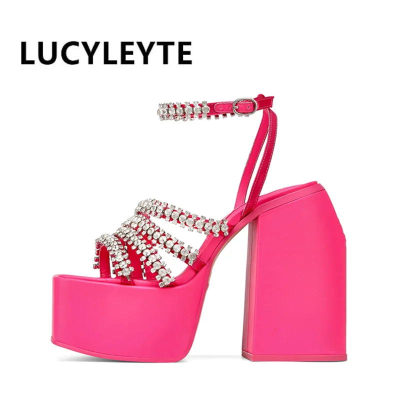 New Summer Fashion Women Sandals Sexy High Heels Platform Dress Party Wedding Gladiator Sandals Shoes Woman Pumps Big Size 43
New Summer Fashion Women Sandals Sexy High Heels Platform Dress Party Wedding Gladiator Sandals Shoes Woman Pumps Big Size 43
