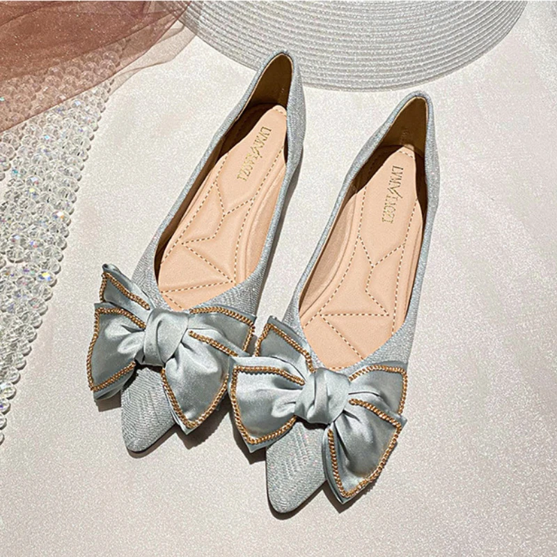 Women Pointed Toe Flats Pumps Bowknot Decoration Wedding Party Shoes Soft Soles Slip on Loafers Office Lady Shoes 658-5
Women Pointed Toe Flats Pumps Bowknot Decoration Wedding Party Shoes Soft Soles Slip on Loafers Office Lady Shoes 658-5