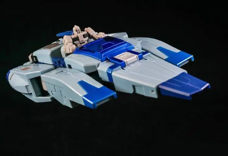 Unique Toys UT Y-02 Y02 Buzzing Blurr MP Masterpiece Transformation Action Figure
Unique Toys UT Y-02 Y02 Buzzing Blurr MP Masterpiece Transformation Action Figure