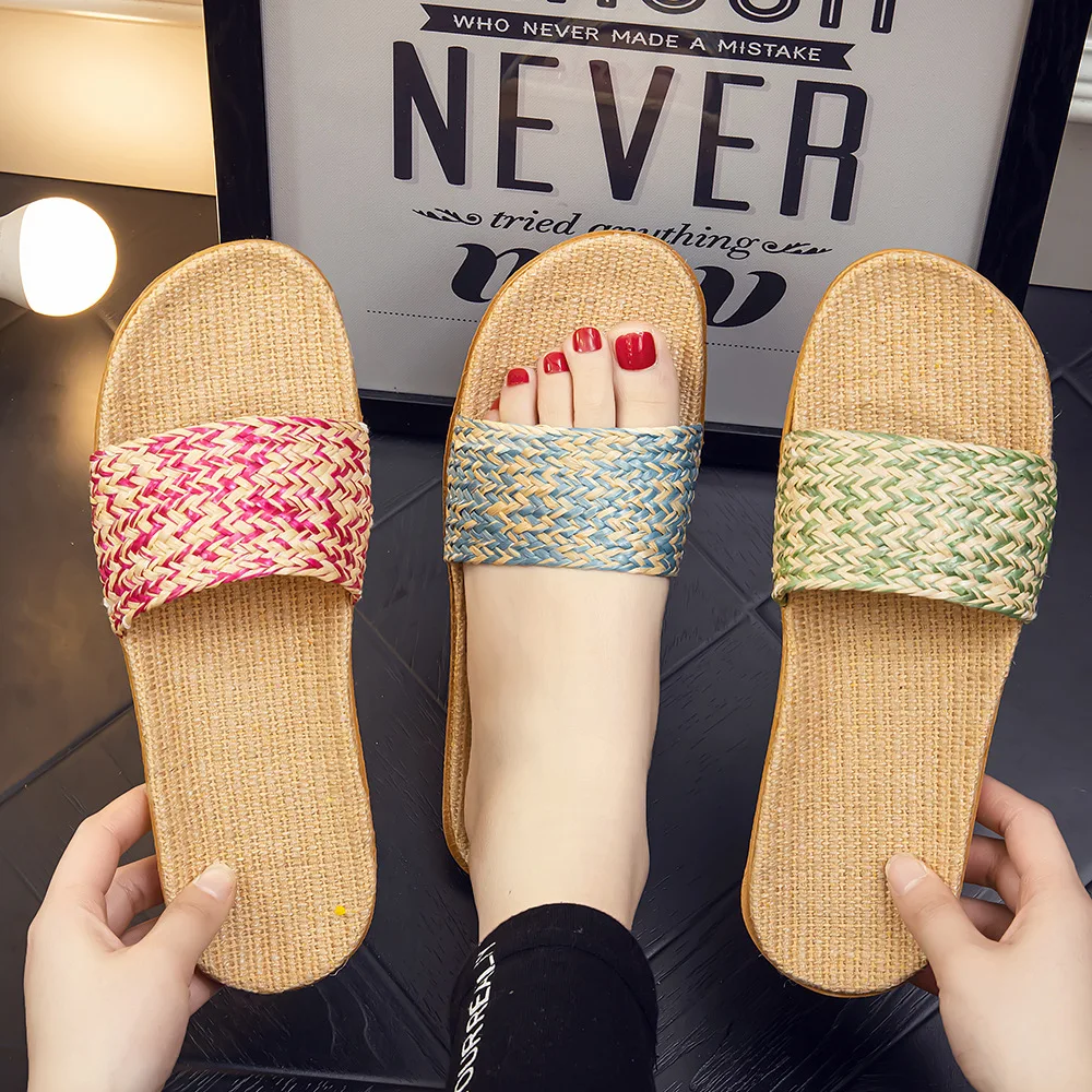2023 New Summer Linen Slippers Women Home Floor Shoes Mixed Colors Braided Belt Open Toe Slides Sandals Female Flax Flip Flops
2023 New Summer Linen Slippers Women Home Floor Shoes Mixed Colors Braided Belt Open Toe Slides Sandals Female Flax Flip Flops