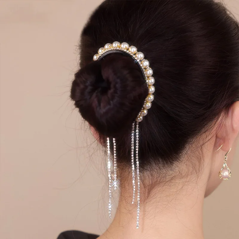 Exquisite Pearl Rhinestone Tassel Scrunchie Ball Head Hair Artifact Catch Clip Ponytail Buckle Circle Headdress Hair Accessories
Exquisite Pearl Rhinestone Tassel Scrunchie Ball Head Hair Artifact Catch Clip Ponytail Buckle Circle Headdress Hair Accessories