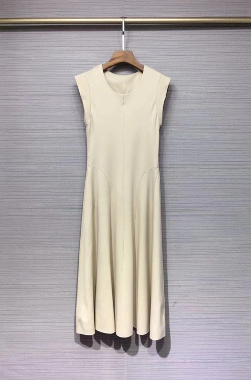 2022 new women fashion round neck solid color decorative waist sleeveless tank top dress 525
2022 new women fashion round neck solid color decorative waist sleeveless tank top dress 525