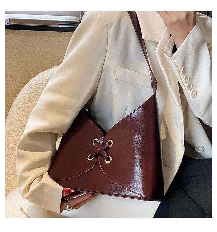 Minority One Shoulder Women's High Sense 2022 New Fashion Autumn and Winter Armpit Bag Fashion Versatile Large Capacity Handbag
Minority One Shoulder Women's High Sense 2022 New Fashion Autumn and Winter Armpit Bag Fashion Versatile Large Capacity Handbag
