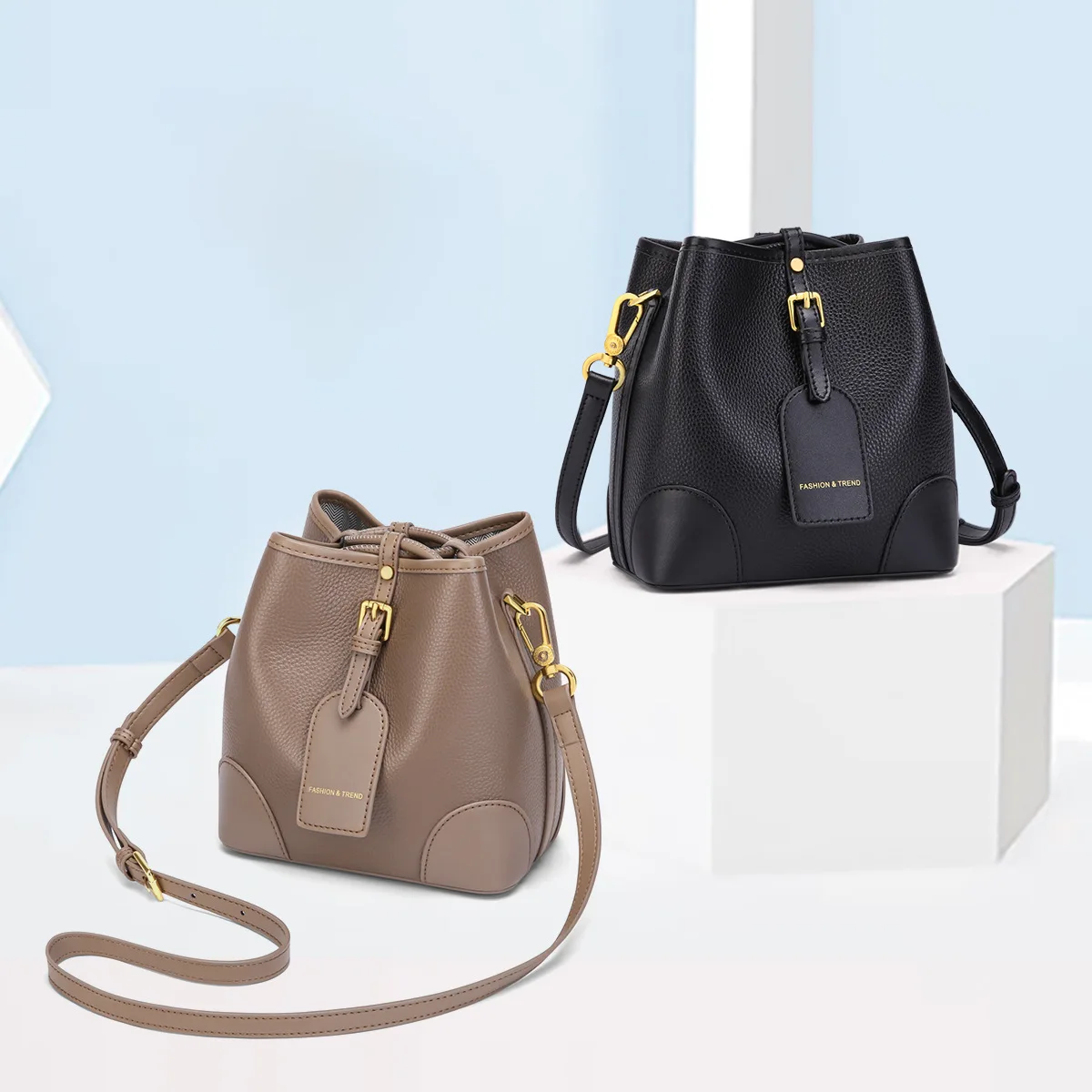 2022 new bags large-capacity luxury designer bucket bag women's messenger bag leather women's bag all-match shoulder bag
2022 new bags large-capacity luxury designer bucket bag women's messenger bag leather women's bag all-match shoulder bag