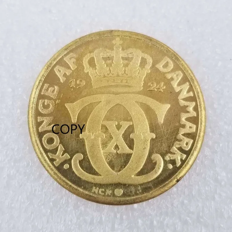 Denmark 1924 Gold Plated Commemorative Collector Coin Gift Lucky Challenge Coin COPY COIN
Denmark 1924 Gold Plated Commemorative Collector Coin Gift Lucky Challenge Coin COPY COIN