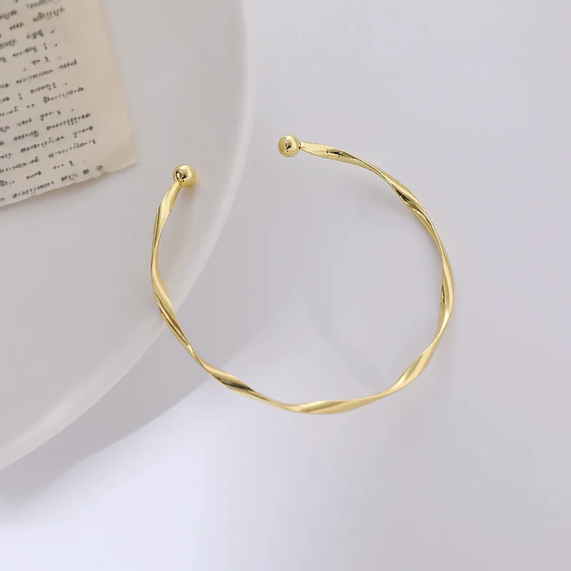 Korean Twist Pattern Simple Fashion Bracelet Bangles Bangles For Women Love Bracelet Jewelry Gold Plated Bangles
Korean Twist Pattern Simple Fashion Bracelet Bangles Bangles For Women Love Bracelet Jewelry Gold Plated Bangles