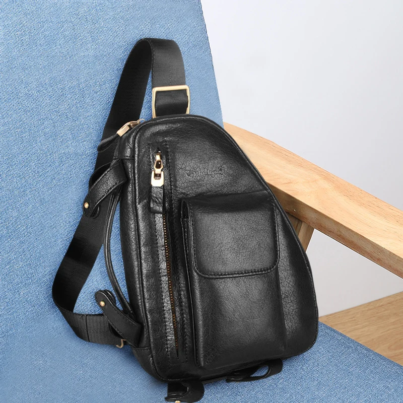 2022 Men's Leather Chest Bag Casual Messenger Bag Fashion male crossbody Bags Large Capacity Business shoulder
2022 Men's Leather Chest Bag Casual Messenger Bag Fashion male crossbody Bags Large Capacity Business shoulder