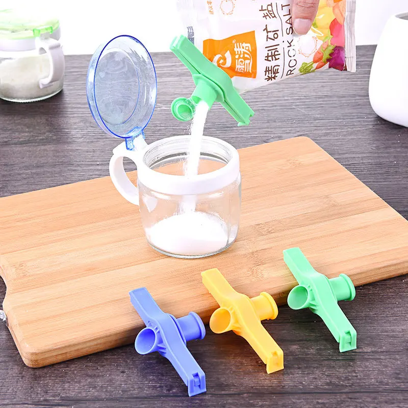 Home Kitchen Portable Sealed Storage Clip Reusable Plastic Discharge Nozzle Clips Food Sealing Clip Sealed Milk Powder Clips
Home Kitchen Portable Sealed Storage Clip Reusable Plastic Discharge Nozzle Clips Food Sealing Clip Sealed Milk Powder Clips