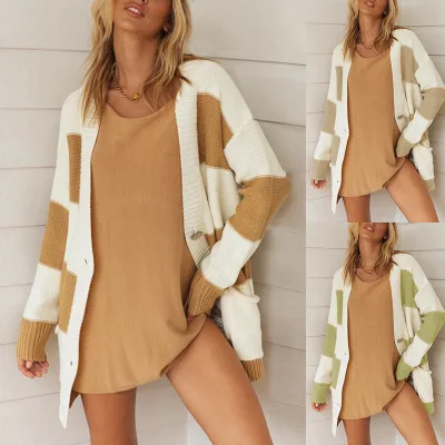 2022 autumn new products knitted sweater women's striped color-blocking single-breasted pocket cardigan
2022 autumn new products knitted sweater women's striped color-blocking single-breasted pocket cardigan