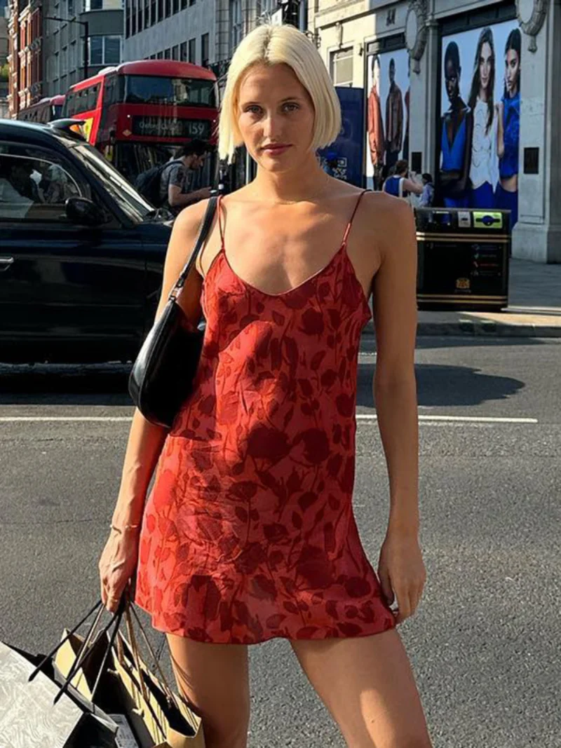 2023 Summer Woman Clothes Sexy Spaghetti Strap Lace-up Backless Mini Beach Dress Casual Ladies Printed Night Club Party Dresses
2023 Summer Woman Clothes Sexy Spaghetti Strap Lace-up Backless Mini Beach Dress Casual Ladies Printed Night Club Party Dresses