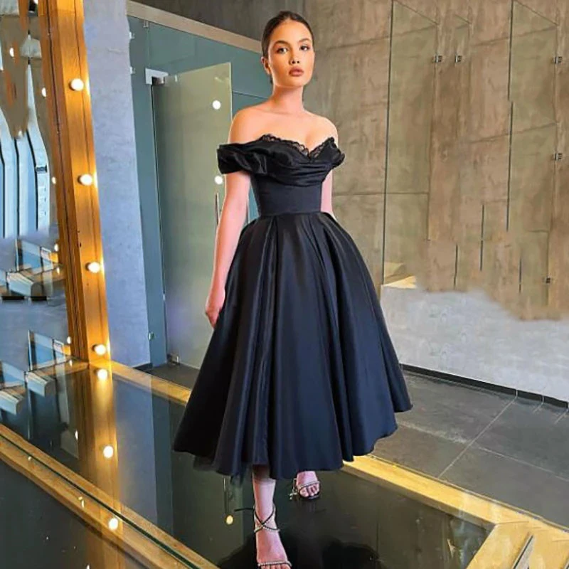 Lace Neck Black Formal Evening Dress Elegant Short Prom Dresses Off The Shoulder Celebrity Dresses Dubai Party Gowns فستان سهرة
Lace Neck Black Formal Evening Dress Elegant Short Prom Dresses Off The Shoulder Celebrity Dresses Dubai Party Gowns فستان سهرة