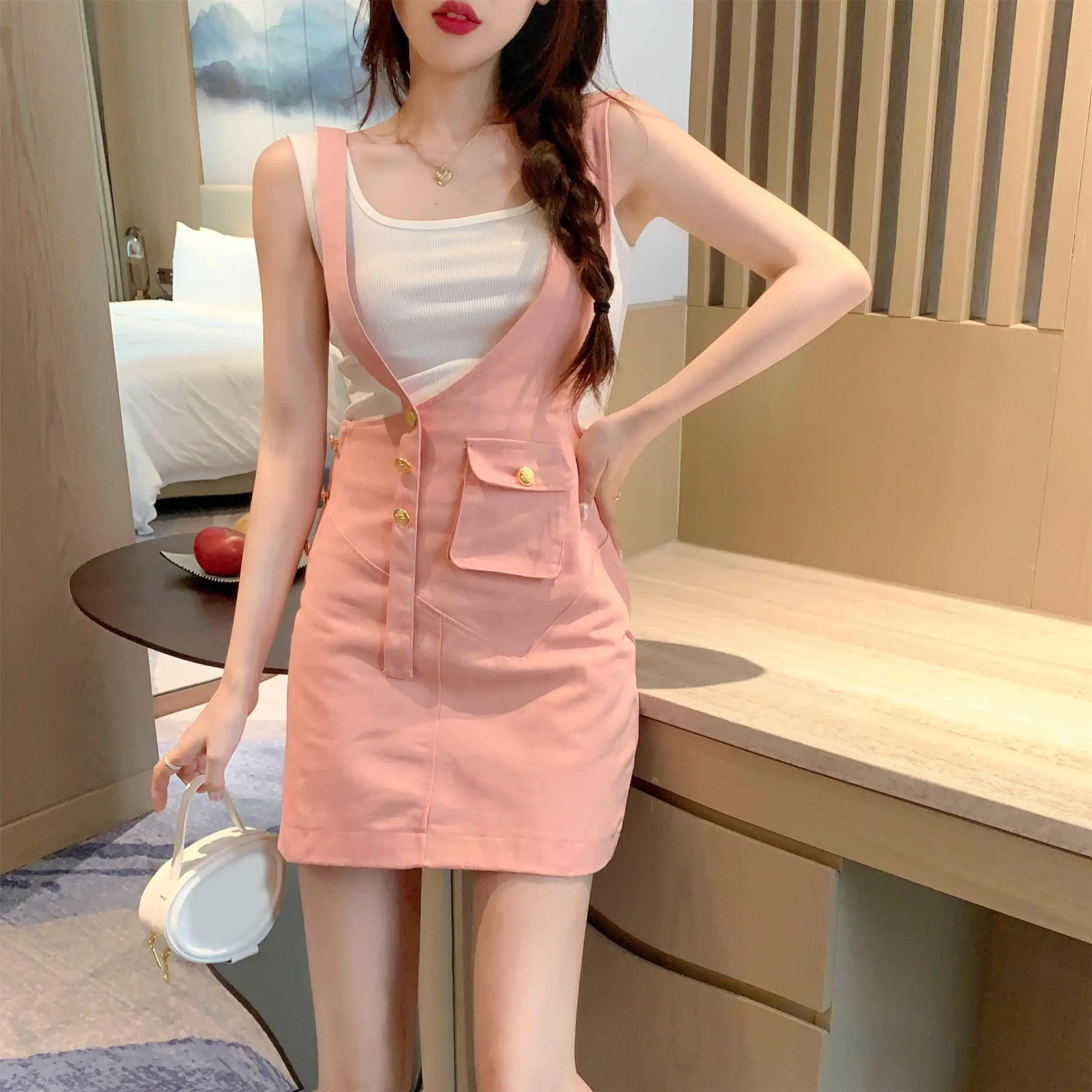 2023 New Fashion Straps Dress Sweet Spice Girl Tank Top Sexy Fashion Summer Suit Woman 
2023 New Fashion Straps Dress Sweet Spice Girl Tank Top Sexy Fashion Summer Suit Woman