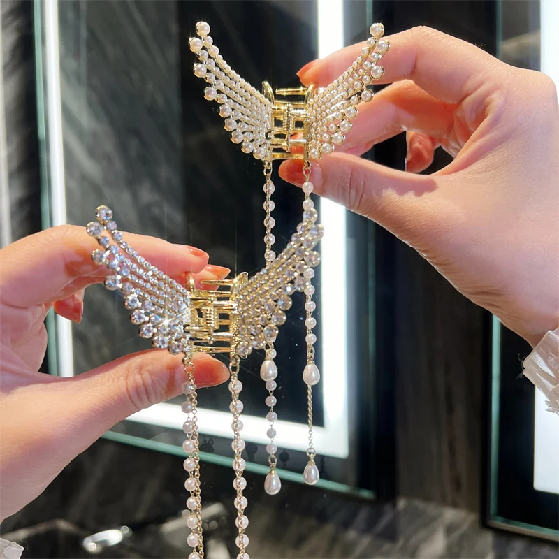 Super Fairy Tassel Butterfly Hair Claw for Women Temperament Headdress Hair Clip Shark Clips Rhinestone Pearl Hair Accessories
Super Fairy Tassel Butterfly Hair Claw for Women Temperament Headdress Hair Clip Shark Clips Rhinestone Pearl Hair Accessories