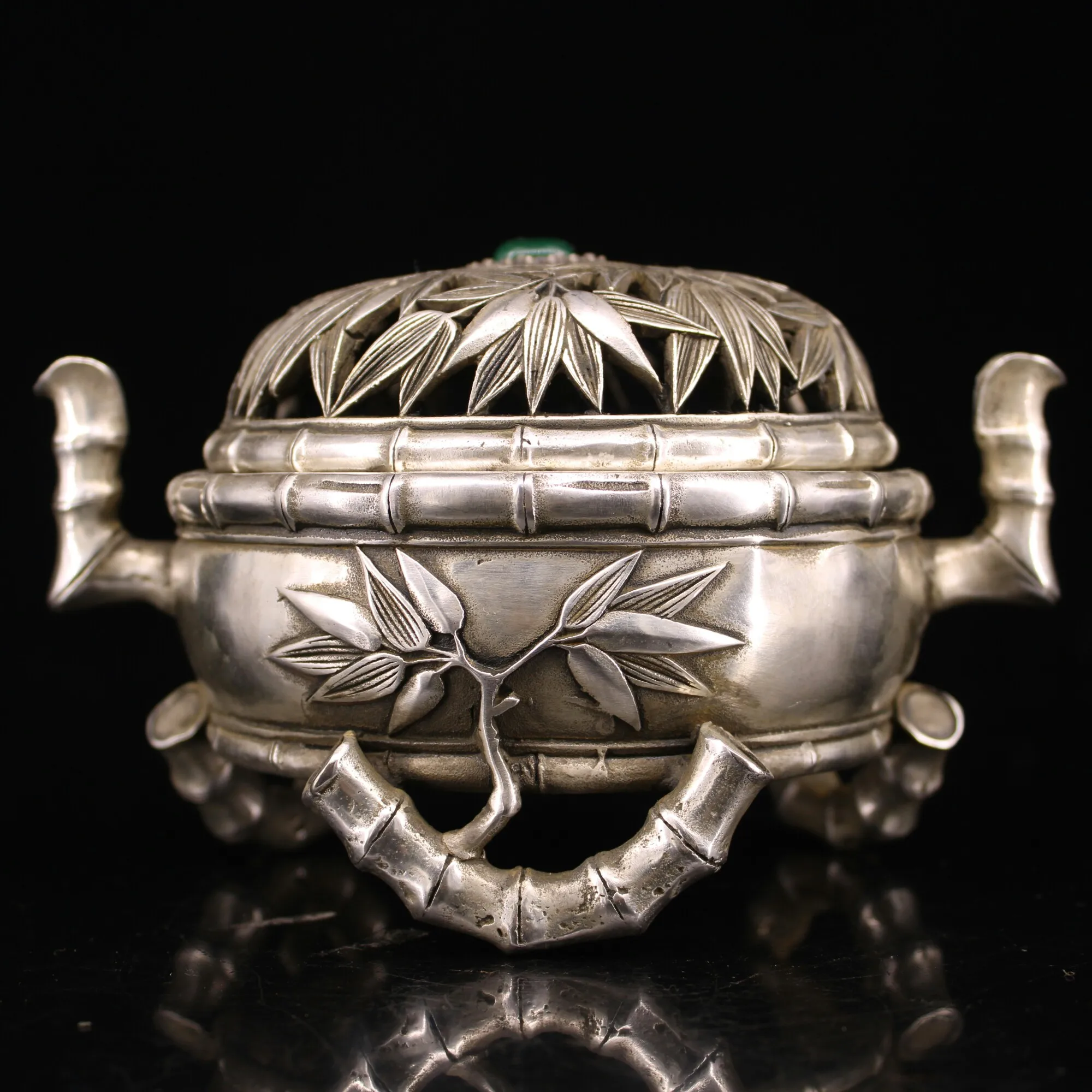 Tibet Buddhism Collection Bronze Gemstone Gilt Silver Made By Hand Bamboo Shape Incense Burner Smoke Incense Burner
Tibet Buddhism Collection Bronze Gemstone Gilt Silver Made By Hand Bamboo Shape Incense Burner Smoke Incense Burner